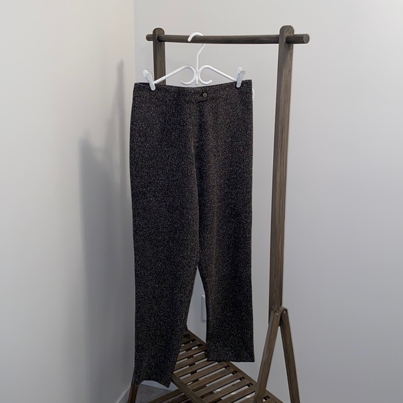 Robin Kay - Picture 1 of 4